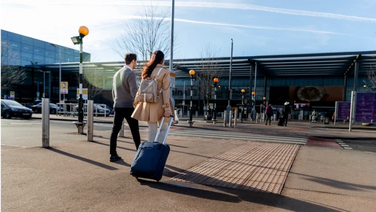 kalamata airport article